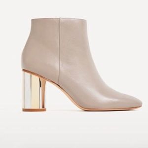 ZARA TAUPE BOOTS W/ MIRRORED HEELS (NEW)
